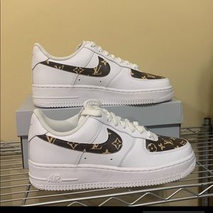 LV custom Air Force 1’s
